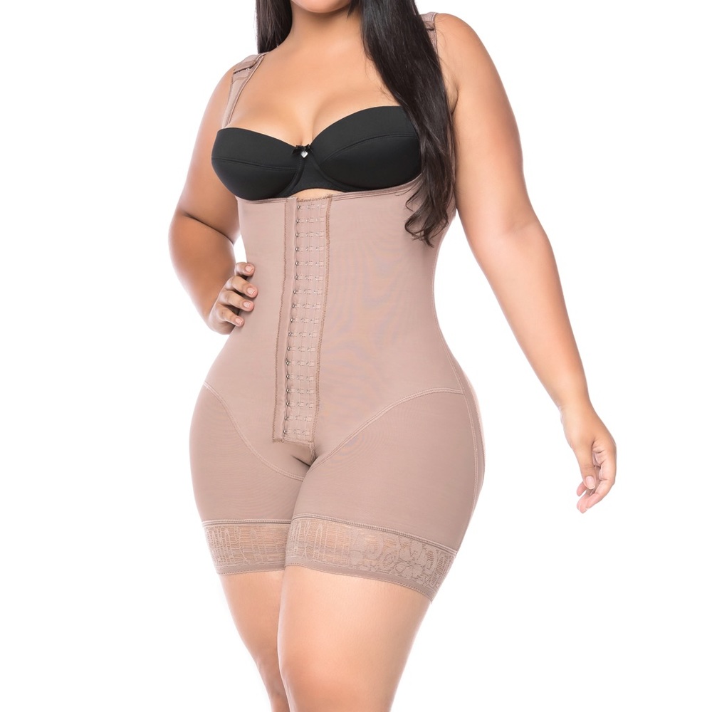 Faja Adjustable Short